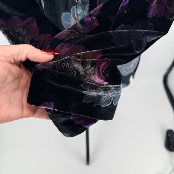 Coldwater Creek Velvet Floral Button Down Shirt Black Purple Whimsigoth S Loose - Picture 6 of 9